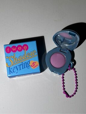 FWEE EYESHADOW KEYRING IN DREAMY BNIB